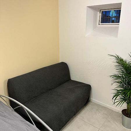 Next To Motlava Apartment กดัญสก์ ภายนอก รูปภาพ